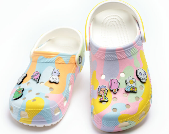 colourful doodles crocs with jibbitz